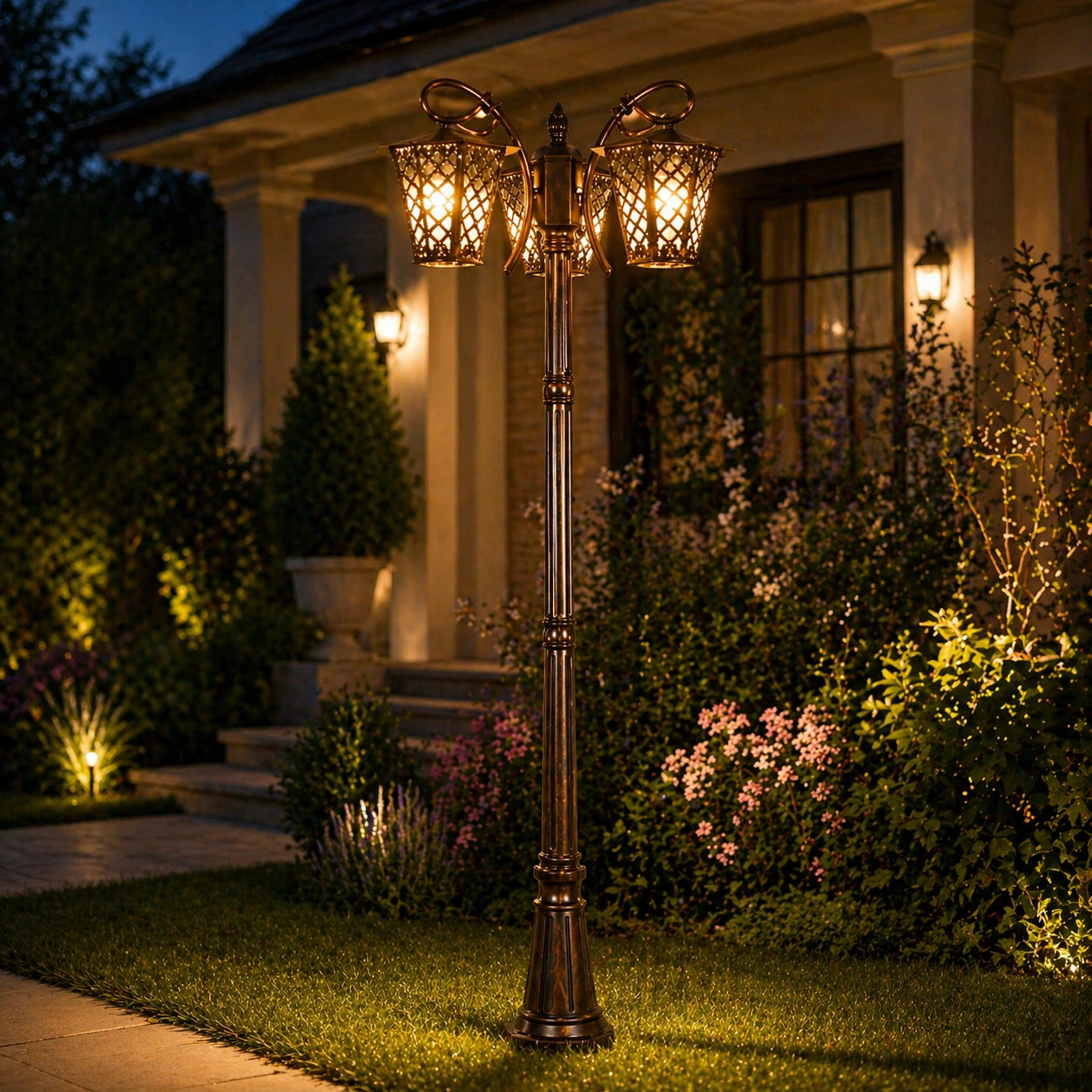 Elsewedy 3-Head Outdoor Garden Post Light - Triple Lantern Surface-Mount Pole Lighting for Pathway & Patio (Fits 3 x E27 Bulbs)