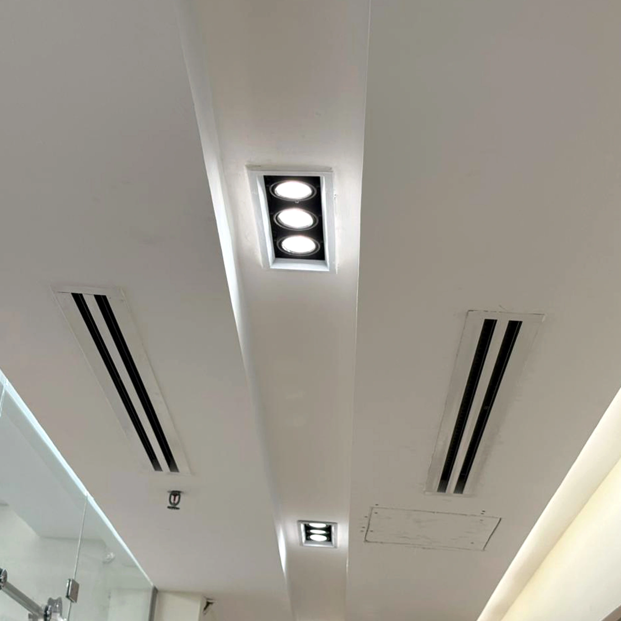 Square White and Black Matte Recessed Spotlight Frame 3xMR16 Fixture Aluminum Frame Recessed Spotlight Including GU10 Socket for LED, Halogen Ceiling Spot Recessed Lights Hole H-700-3-SQ-WH+BK - Image 7