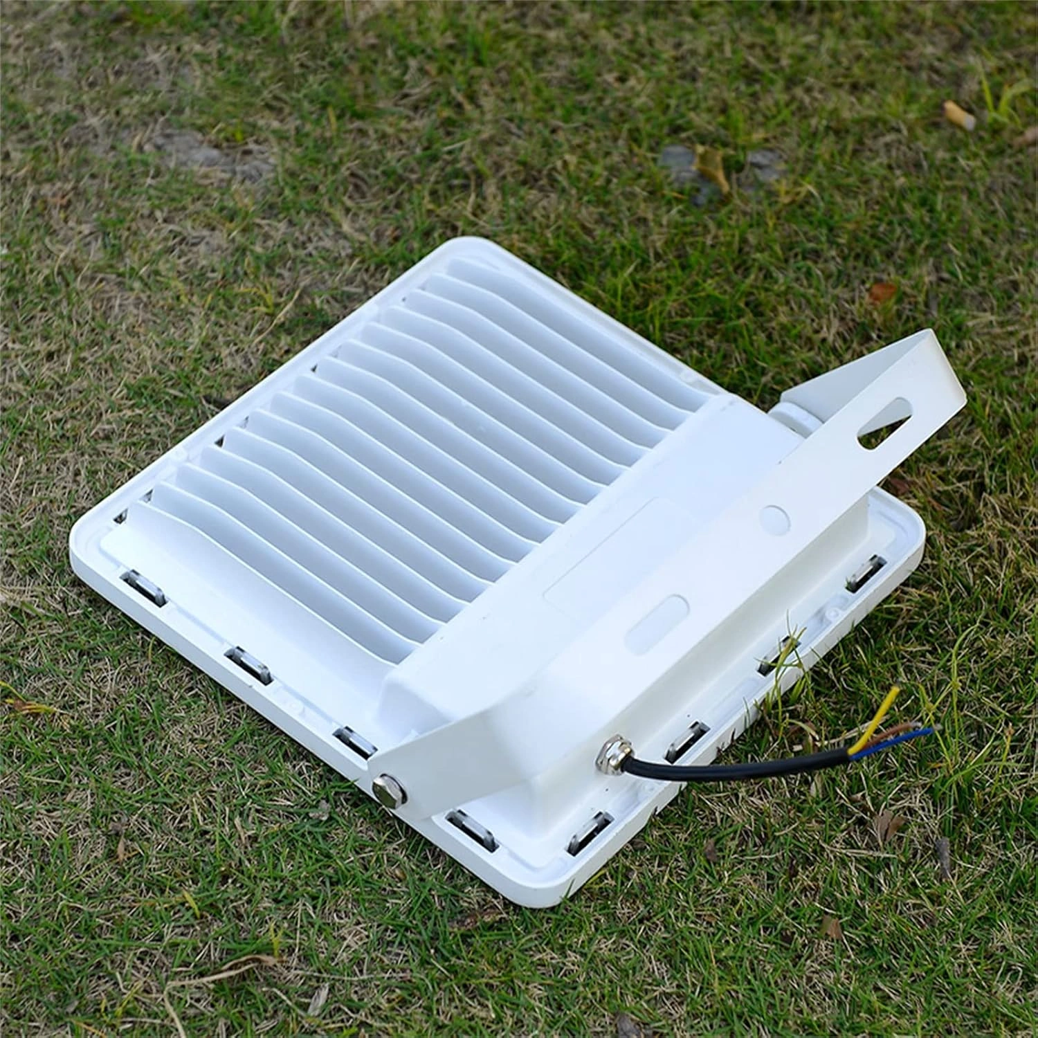 150W LED Flood Light Outdoor, IP67 Waterproof Security Light, 6500K Daylight White Flood Lights for Backyard, Garden, Garage, Playground - Image 7
