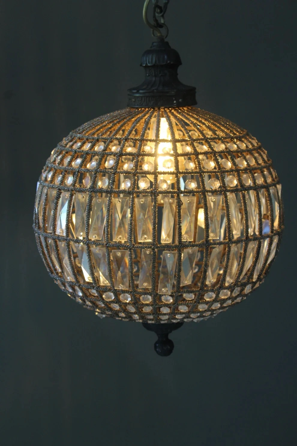 Antique Crystal Globe Chandelier, Adjustable Crystal Sphere Classic Pendant Light Fixture for Living Room Kitchen Island Bronze YG1010/30B-Elsewedy - Image 8
