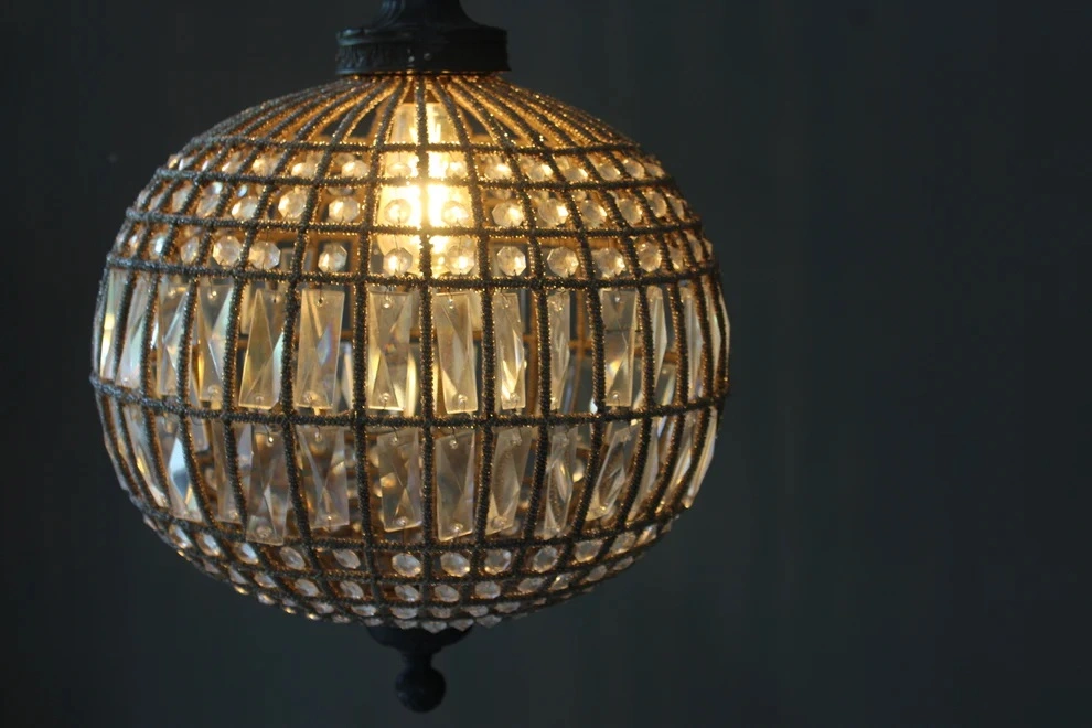 Antique Crystal Globe Chandelier, Adjustable Crystal Sphere Classic Pendant Light Fixture for Living Room Kitchen Island Bronze YG1010/30B-Elsewedy - Image 9